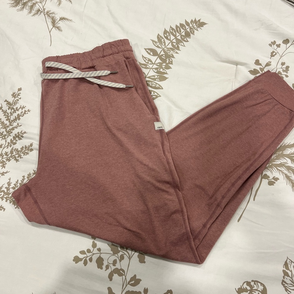 Women’s Vuori Performance joggers